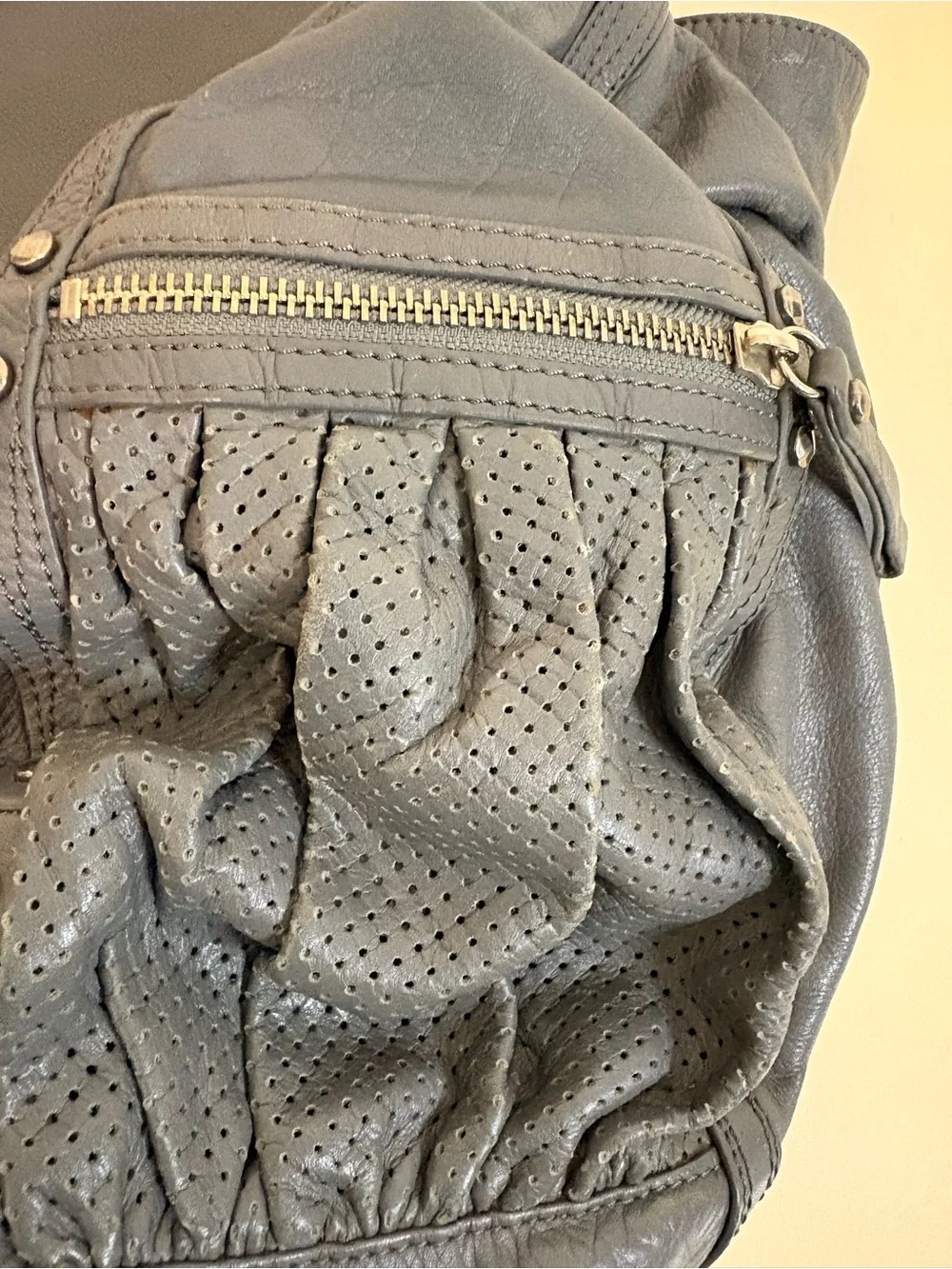 7 For All Mankind stylish gray